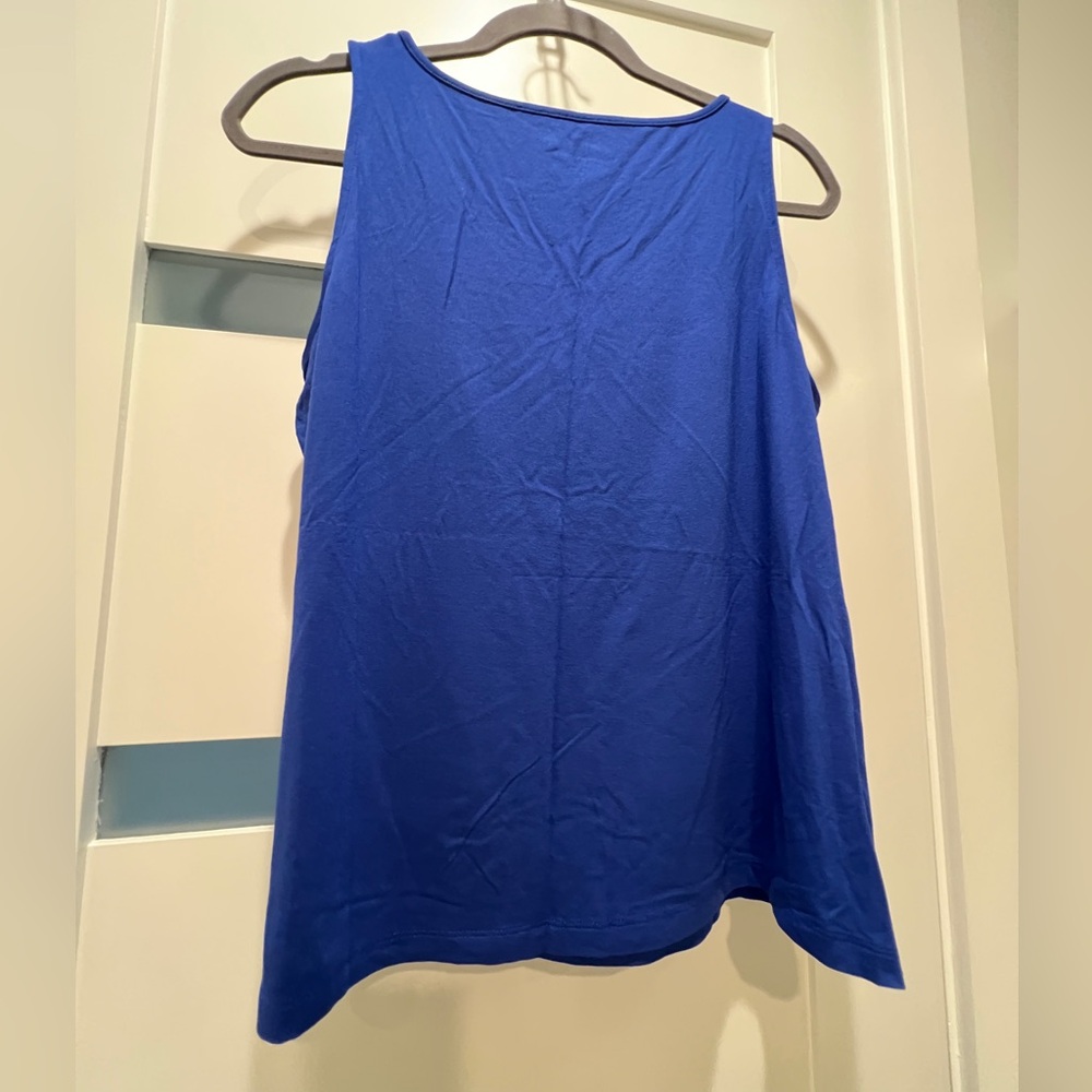 New Chico's Touch of Cool Neck Detail Polished Tank Rich Cobalt Blue Medium NWT - Picture 2 of 7
